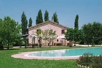 Farm stay Agriturismo Le Due Torri Ponte Pazienza Spello