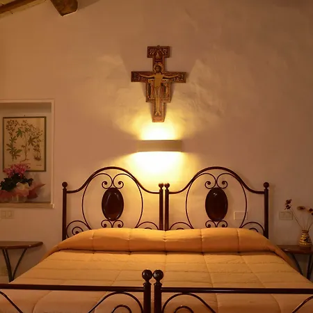 Le Due Torri Ponte Pazienza Κατάλυμα σε φάρμα