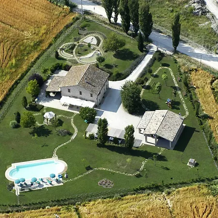 Farm stay Agriturismo Le Due Torri Ponte Pazienza
